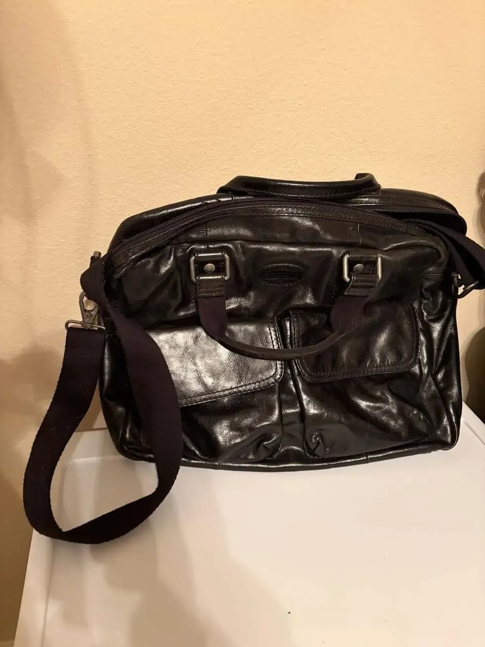 Fossil Vintage Black Leather Multi-Pocket Work Briefcase Messenger Bag